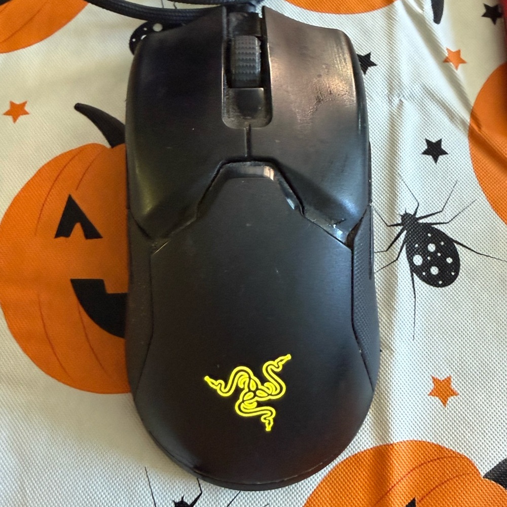 Razer Black Gaming Mouse Base with White Accents